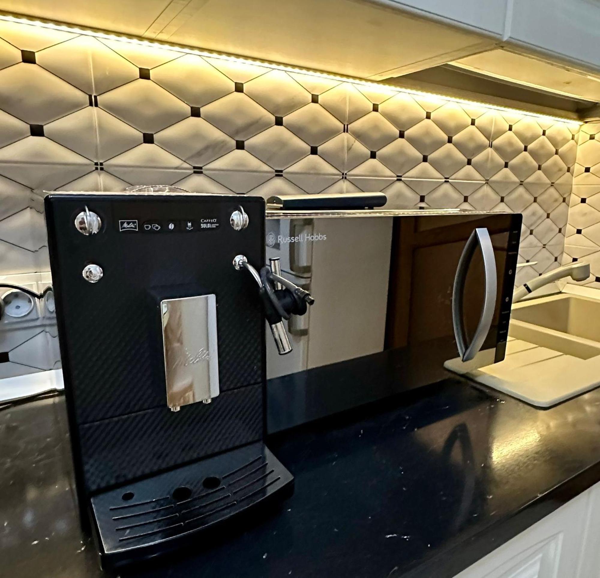 Arena Apartment Bacau Bagian luar foto
