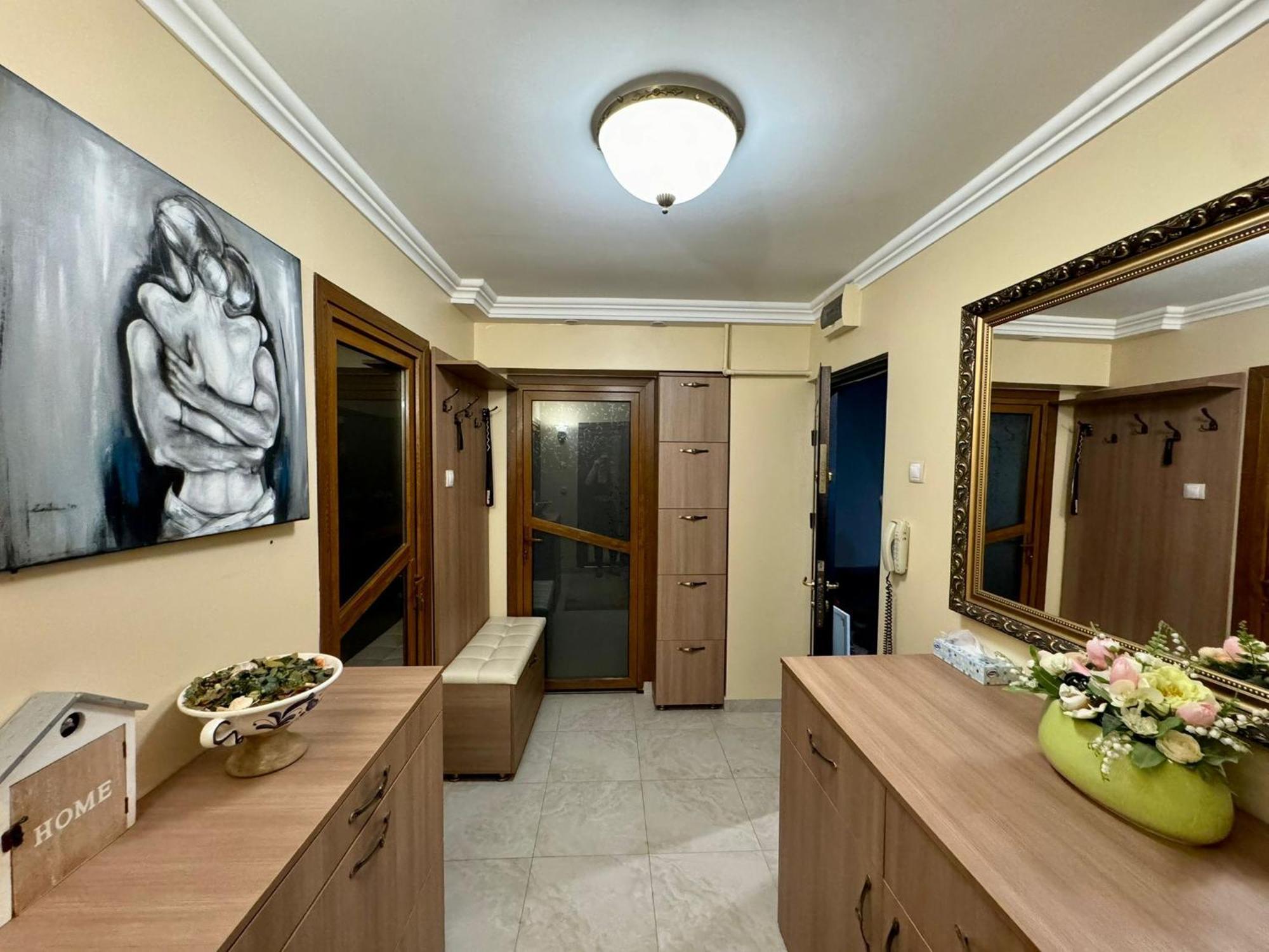 Arena Apartment Bacau Bagian luar foto